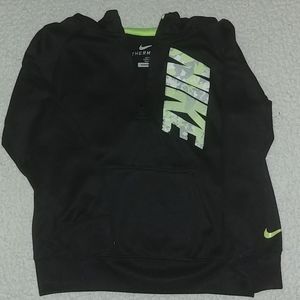 NIKE thermafit boys 6